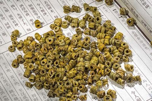 1544409042762275.jpg 石斛進(jìn)口報(bào)關(guān)